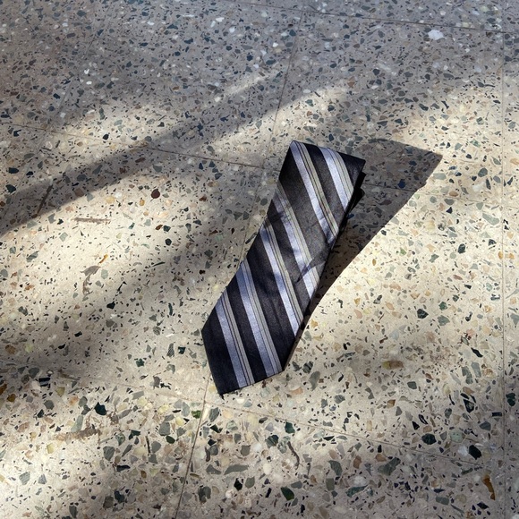 Calvin Klein Men’s Neck Tie - Picture 3 of 5